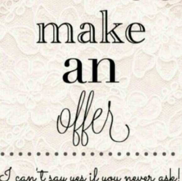 Meet your Posh Ambassador R Raye - Picture 6 of 7